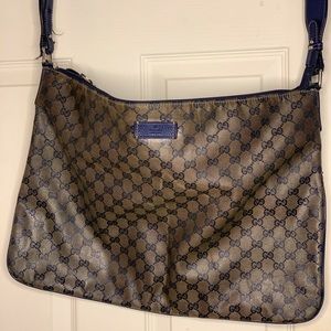 Gucci cross body shoulder purse